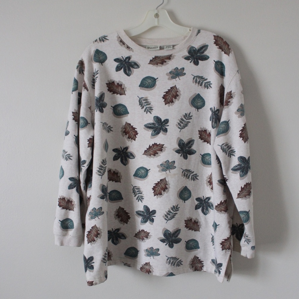 Leaf Print Crewneck 🍂